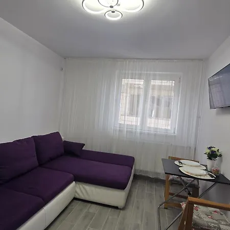 2 15 Minutes From Unirii