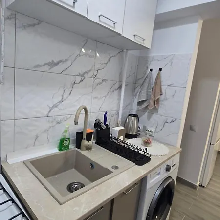 Apartment 2 15 Minutes From Unirii *