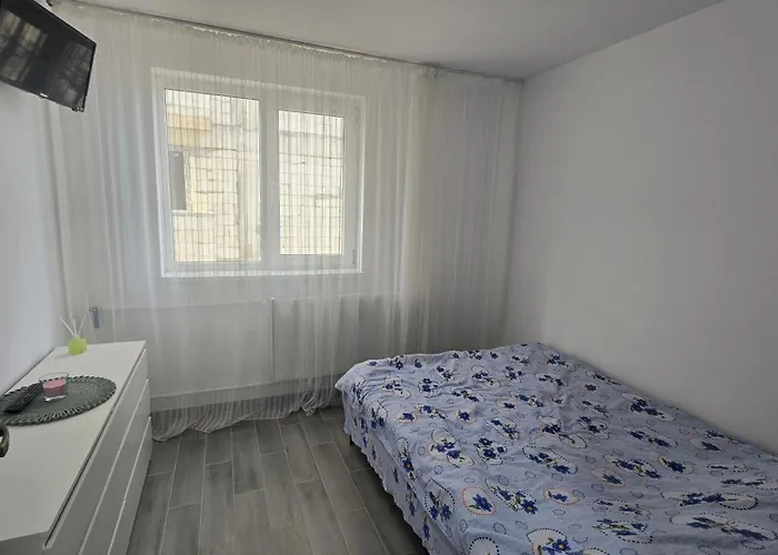 2 15 Minutes From Unirii * Boekarest